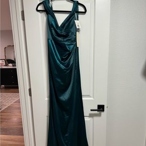Galina Signature gown size 4